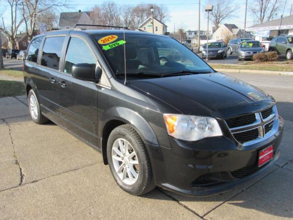 2014 Brilliant Black Crystal Pearl Coat Dodge Grand Caravan SE (2C4RDGBG8ER) with an 3.6 6 Cylinder Sequential Multiport Fuel Injection engine, 6-Speed Shiftable Automatic transmission, located at 5505 N. Summit St., Toledo, OH, 43611, (419) 729-2688, 41.654953, -83.530014 - Photo #17