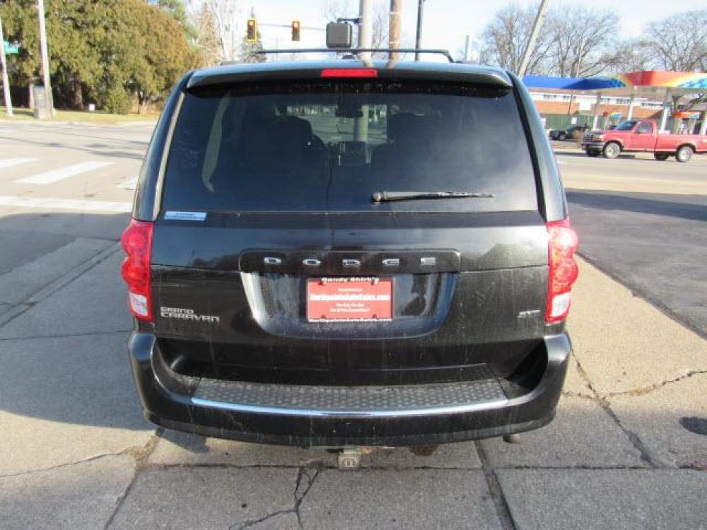 2014 Brilliant Black Crystal Pearl Coat Dodge Grand Caravan SE (2C4RDGBG8ER) with an 3.6 6 Cylinder Sequential Multiport Fuel Injection engine, 6-Speed Shiftable Automatic transmission, located at 5505 N. Summit St., Toledo, OH, 43611, (419) 729-2688, 41.654953, -83.530014 - Photo #22