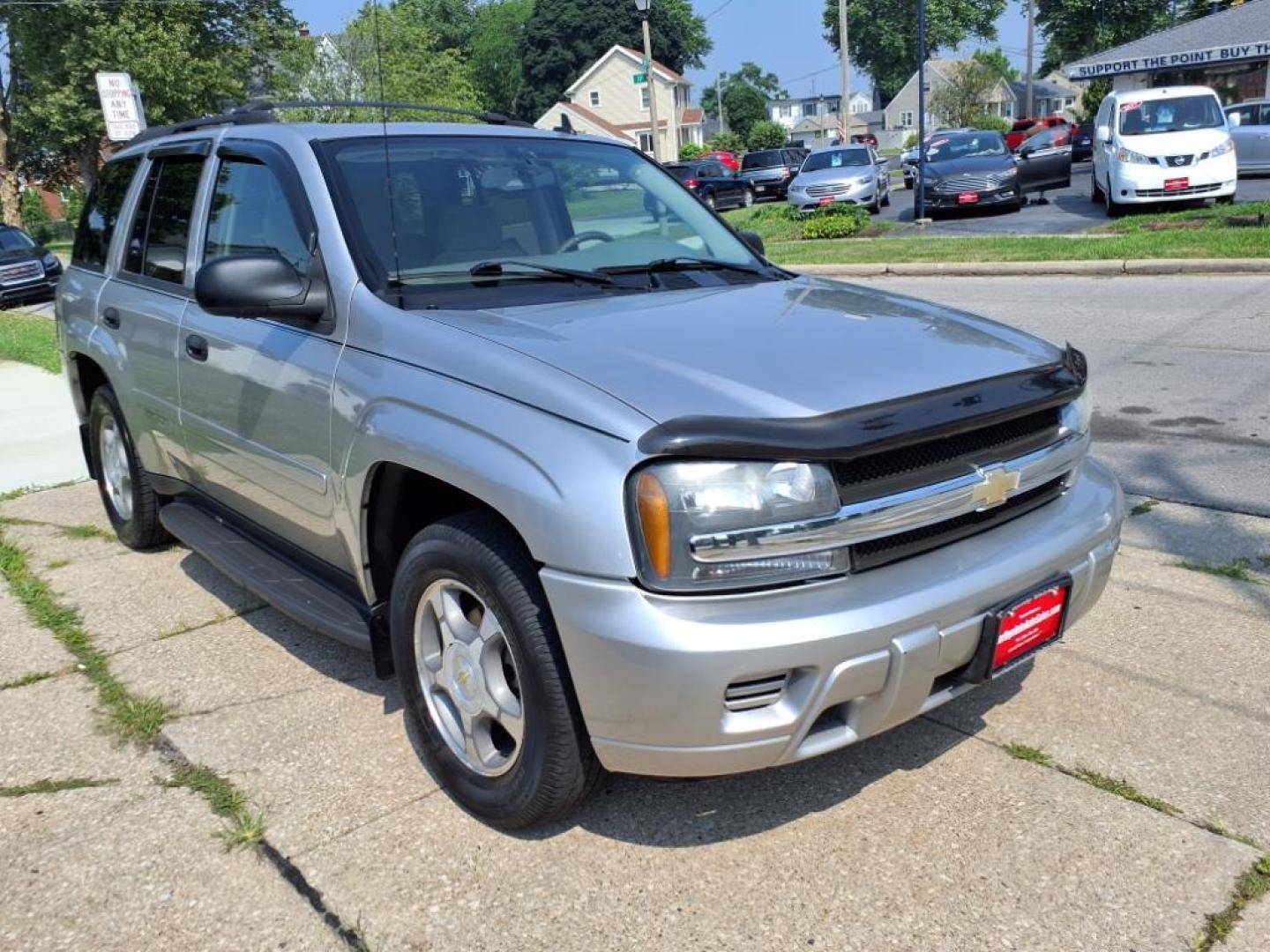 2006 Silverstone Metallic Chevrolet TrailBlazer LS (1GNDT13S462) with an 4.2L 4L NA I6 double overhead cam (DOHC) 24V Fuel Injected engine, 4-Speed Automatic transmission, located at 5505 N. Summit St., Toledo, OH, 43611, (419) 729-2688, 41.654953, -83.530014 - Photo#18