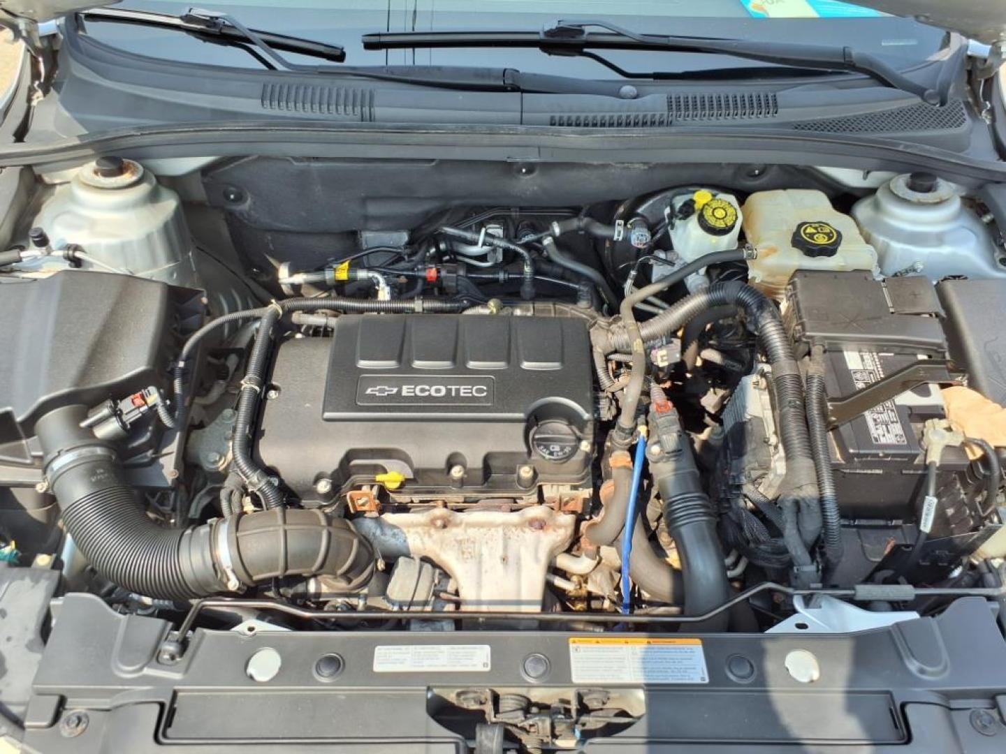 2014 Silver Ice Metallic Chevrolet Cruze 2LT Auto (1G1PE5SBXE7) with an 1.4L Ecotec 1.4L Turbo I4 138hp 148ft. lbs. Sequential Multiport Fuel Injection engine, 6-Speed Shiftable Automatic transmission, located at 5505 N. Summit St., Toledo, OH, 43611, (419) 729-2688, 41.654953, -83.530014 - Photo#17