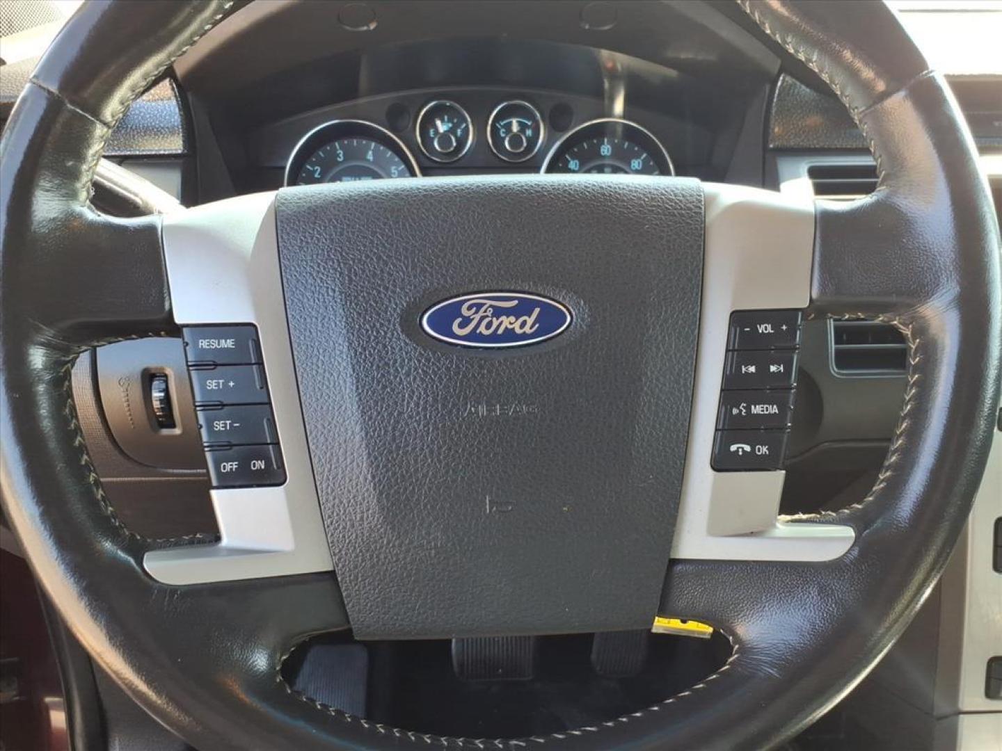 2011 Bordeaux Reserve Metallic Red Ford Flex SE (2FMGK5BC9BB) with an 3.5L 3.5L V6 262hp 248ft. lbs. Sequential Multiport Fuel Injection engine, 6-Speed Automatic transmission, located at 5505 N. Summit St., Toledo, OH, 43611, (419) 729-2688, 41.654953, -83.530014 - Photo#10