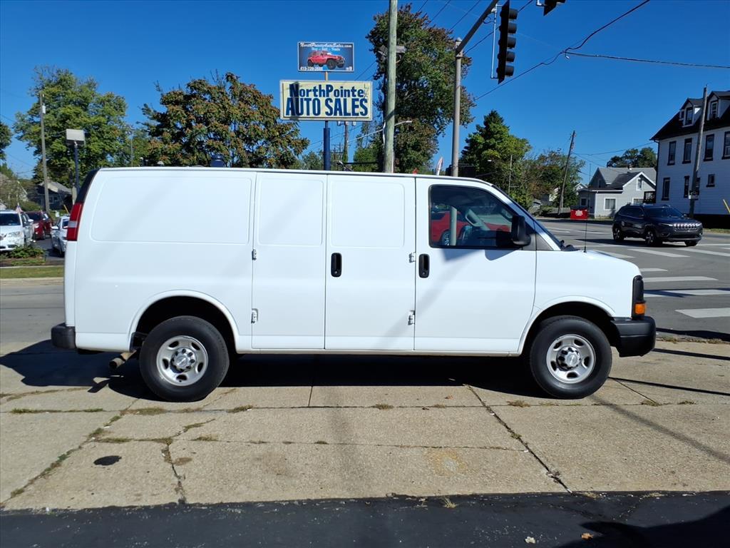 photo of 2016 Chevrolet Express 2500