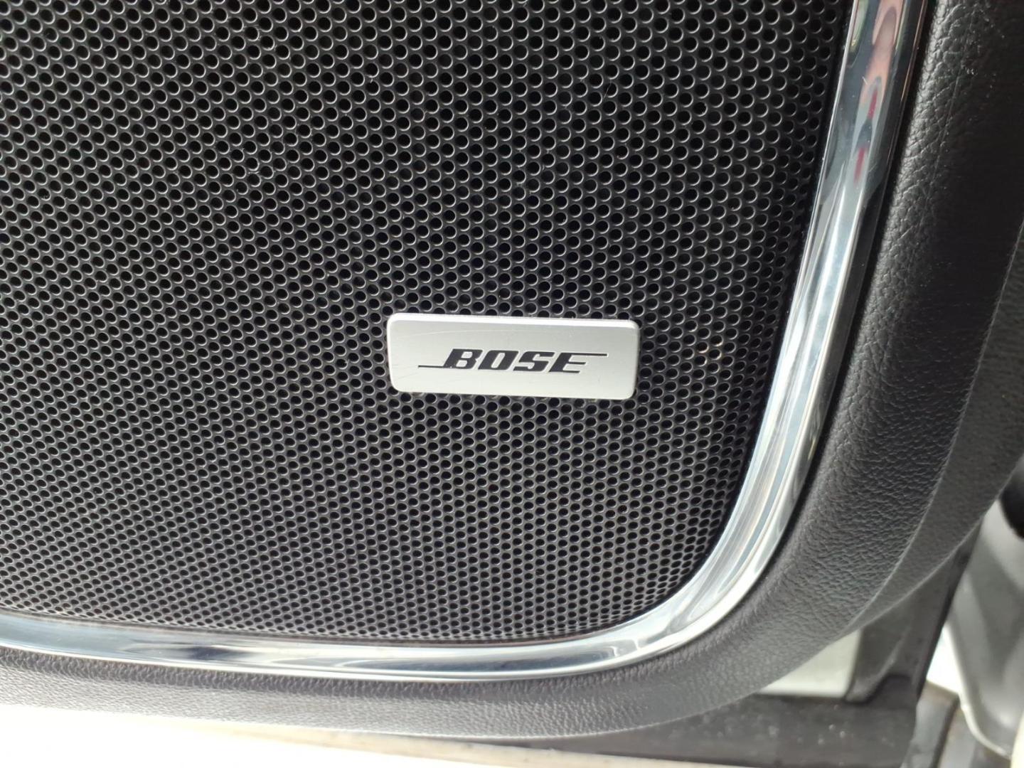 2015 Slate Gray Metallic G1c GMC Yukon Denali (1GKS2CKJ0FR) with an 6.2L EcoTec3 6.2L V8 420hp 460ft. lbs. Direct Injection engine, Automatic transmission, located at 5505 N. Summit St., Toledo, OH, 43611, (419) 729-2688, 41.654953, -83.530014 - Photo#9