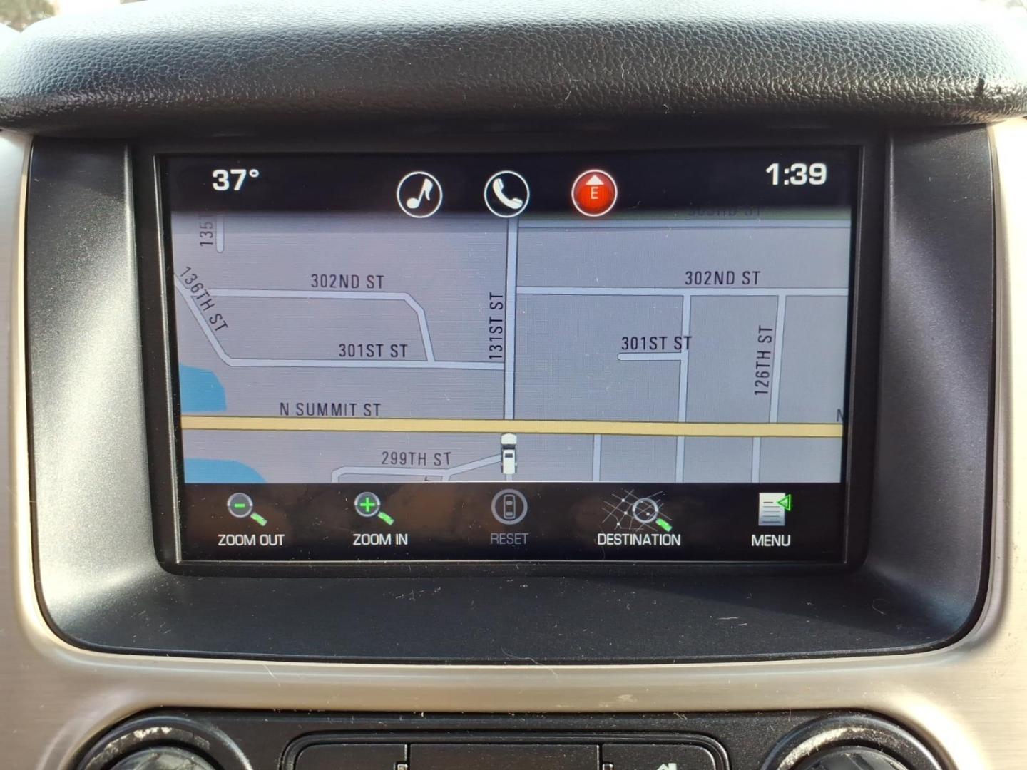 2015 Slate Gray Metallic G1c GMC Yukon Denali (1GKS2CKJ0FR) with an 6.2L EcoTec3 6.2L V8 420hp 460ft. lbs. Direct Injection engine, Automatic transmission, located at 5505 N. Summit St., Toledo, OH, 43611, (419) 729-2688, 41.654953, -83.530014 - Photo#16