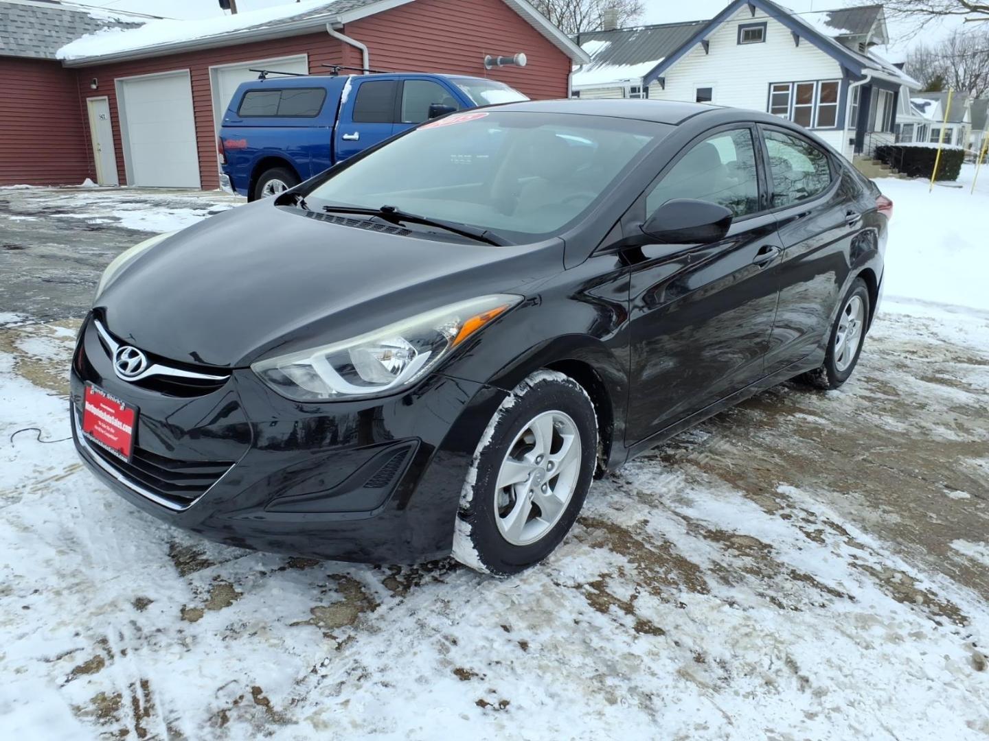 2015 Black Diamond Hyundai ELANTRA SE (5NPDH4AE6FH) with an 1.8L 1.8L I4 145hp 130ft. lbs. Sequential Multiport Fuel Injection engine, 6-Speed Shiftable Automatic transmission, located at 5505 N. Summit St., Toledo, OH, 43611, (419) 729-2688, 41.654953, -83.530014 - Photo#16