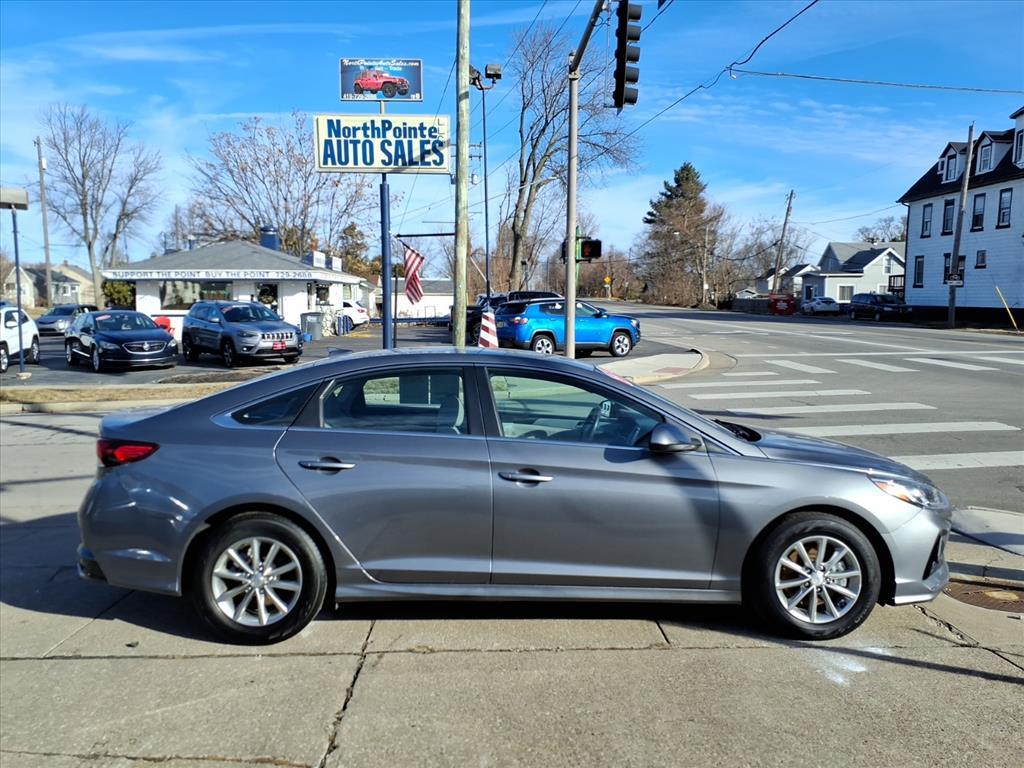 photo of 2019 Hyundai SONATA SE