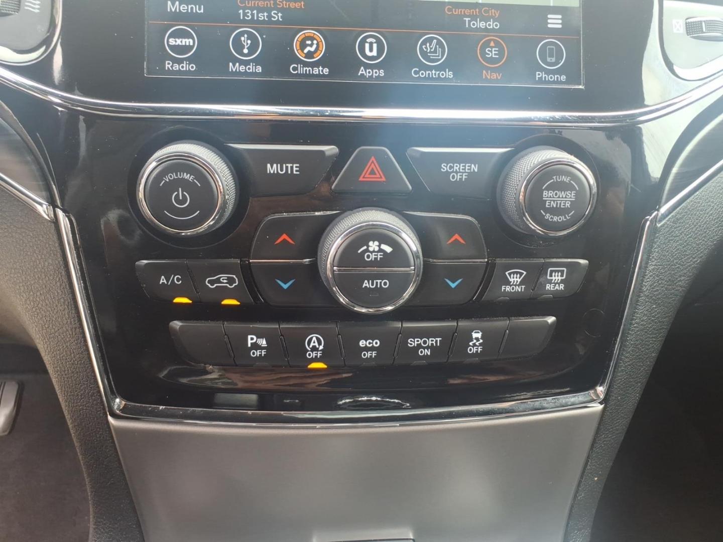 2019 Diamond Black Crystal Pearl Coat Pxj Jeep Grand Cherokee Limited (1C4RJFBGXKC) with an 3.6L Pentastar 3.6L V6 295hp 260ft. lbs. Sequential Multiport Fuel Injection engine, 8-Speed Shiftable Automatic transmission, located at 5505 N. Summit St., Toledo, OH, 43611, (419) 729-2688, 41.654953, -83.530014 - Photo#11