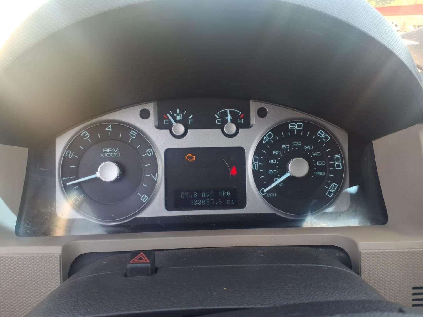 2010 Black Mercury Mariner I4 (4M2CN8B78AK) with an Duratec 2.5L I4 171hp 171ft. lbs. Sequential Multiport Fuel Injection engine, 6-Speed Automatic transmission, located at 5505 N. Summit St., Toledo, OH, 43611, (419) 729-2688, 41.654953, -83.530014 - Photo#6