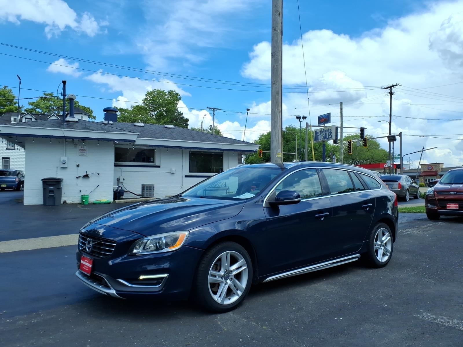 photo of 2015 Volvo V60 T5 Platinum
