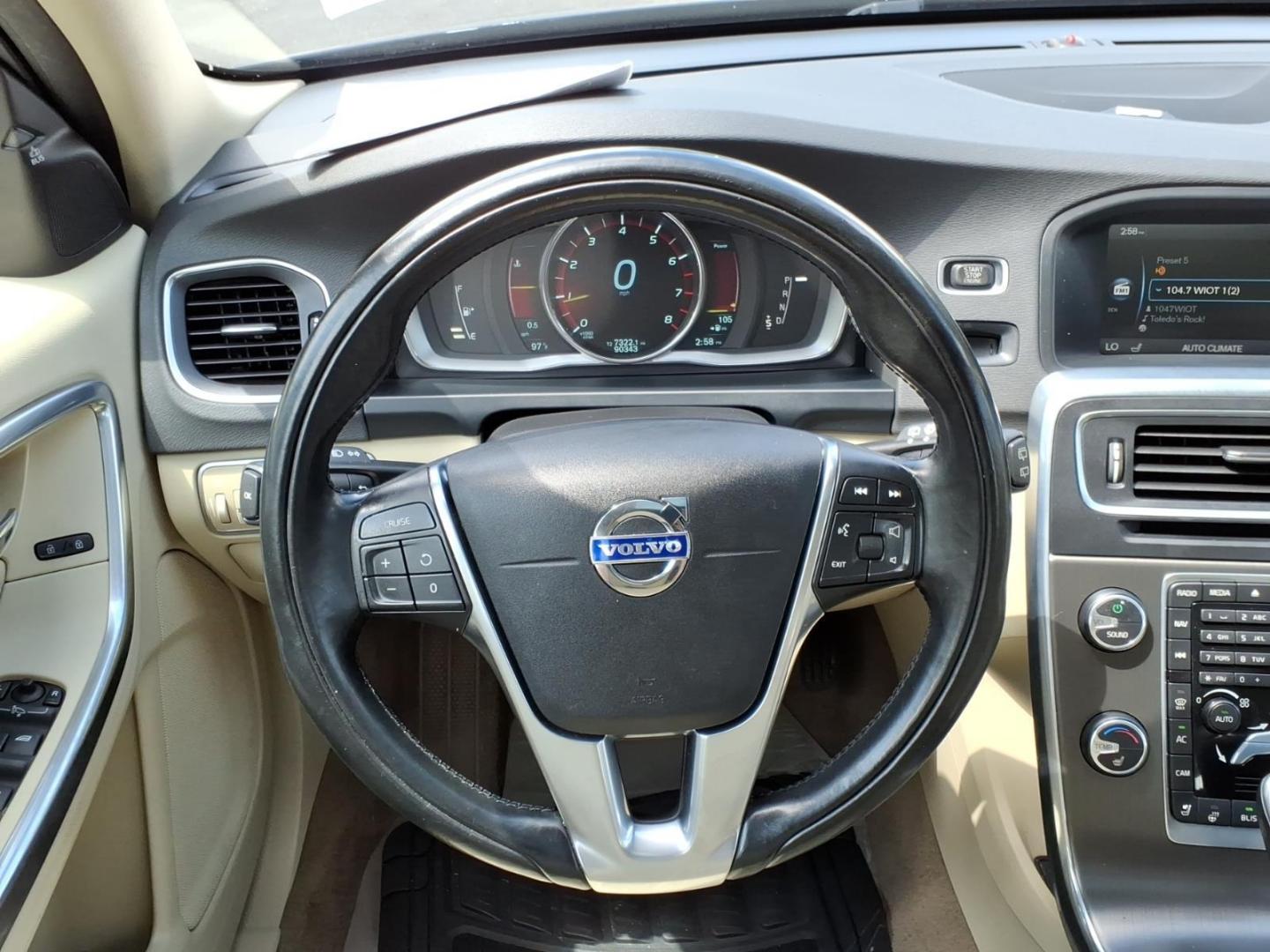 2015 Caspian Blue Metallic Volvo V60 T5 Platinum (YV1612SD1F1) with an 2.5L 2.5L Turbo I5 250hp 266ft. lbs. ULEV Direct Injection engine, 6-Speed Shiftable Automatic transmission, located at 5505 N. Summit St., Toledo, OH, 43611, (419) 729-2688, 41.654953, -83.530014 - Photo#17