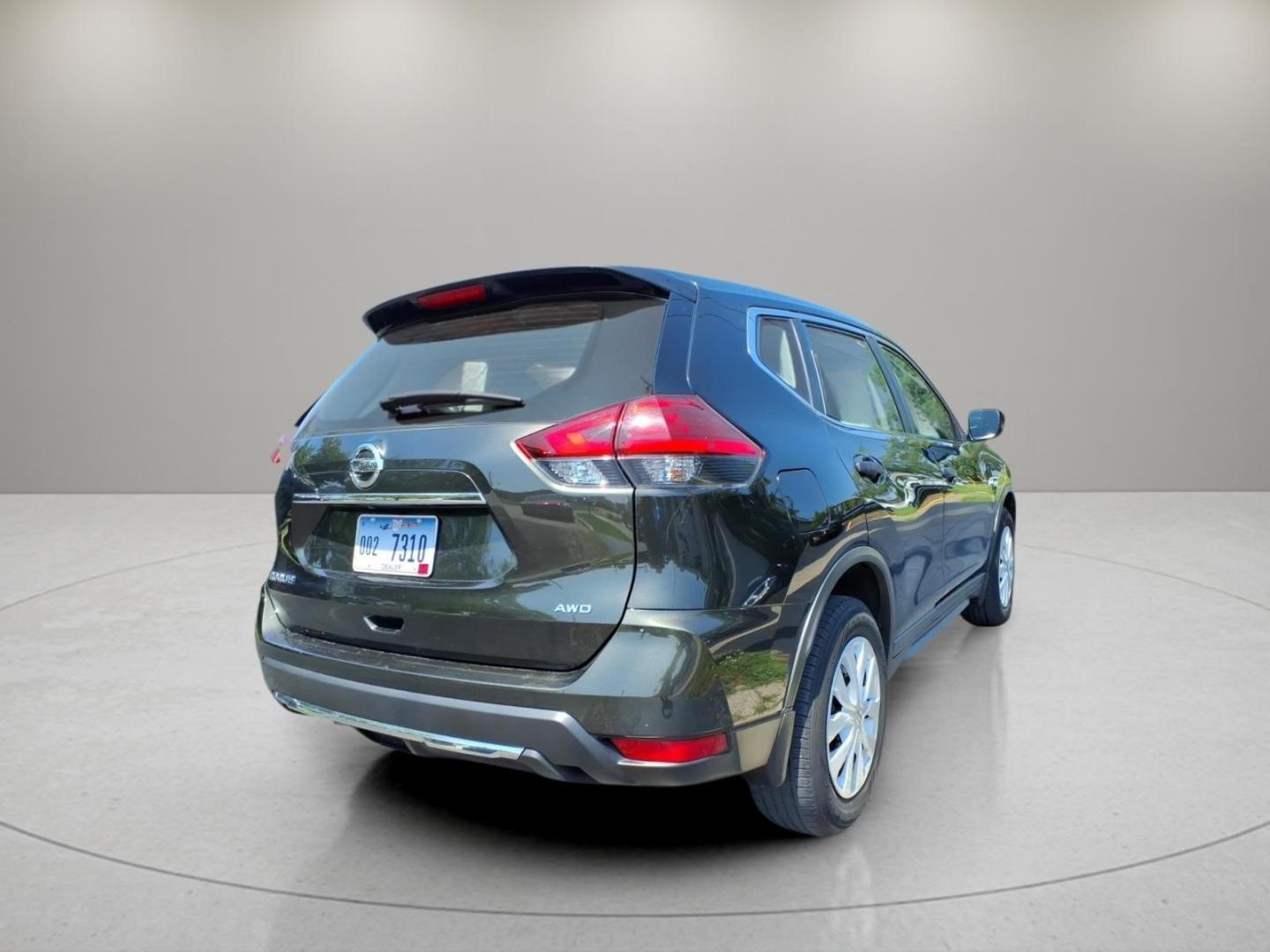 2017 Dk. Green Nissan Rogue S (JN8AT2MVXHW) with an 2.5L 2.5L I4 170hp 175ft. lbs. Sequential Multiport Fuel Injection engine, CVT transmission, located at 5505 N. Summit St., Toledo, OH, 43611, (419) 729-2688, 41.654953, -83.530014- Photo#21