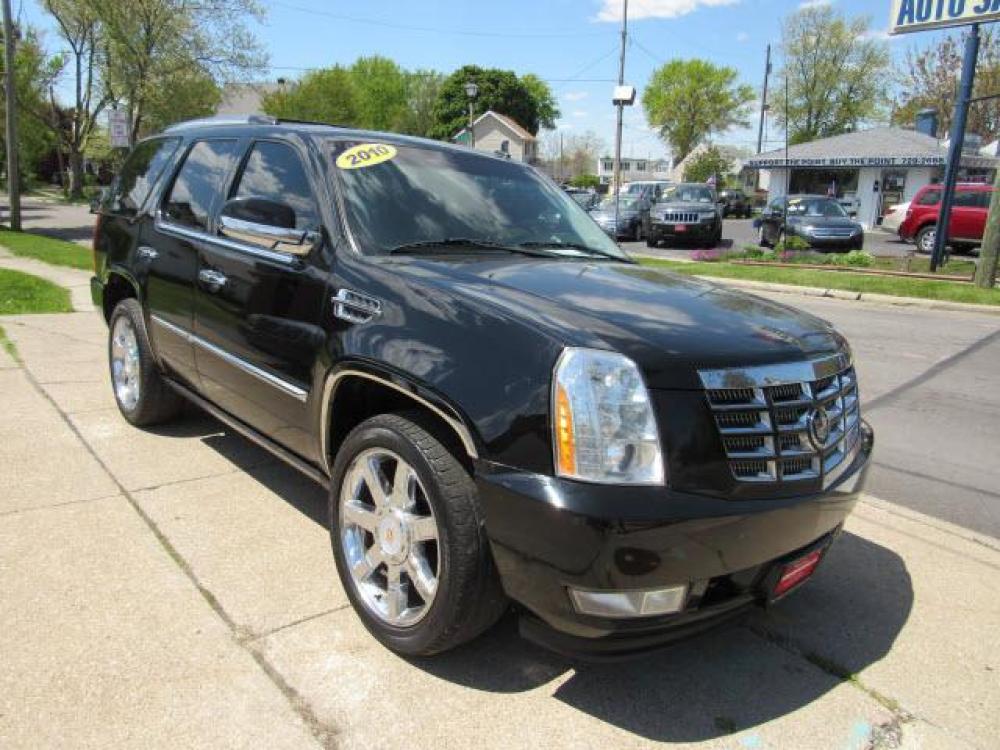 2010 Black Raven Cadillac Escalade Premium (1GYUKCEFXAR) with an 6.2 8 Cylinder Sequential-Port F.I. engine, 6-Speed Shiftable Automatic transmission, located at 5505 N. Summit St., Toledo, OH, 43611, (419) 729-2688, 41.654953, -83.530014 - Photo #16