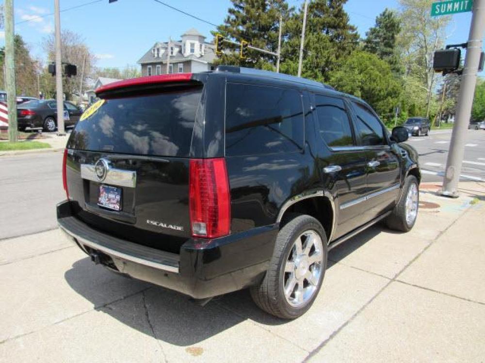 2010 Black Raven Cadillac Escalade Premium (1GYUKCEFXAR) with an 6.2 8 Cylinder Sequential-Port F.I. engine, 6-Speed Shiftable Automatic transmission, located at 5505 N. Summit St., Toledo, OH, 43611, (419) 729-2688, 41.654953, -83.530014 - Photo #22