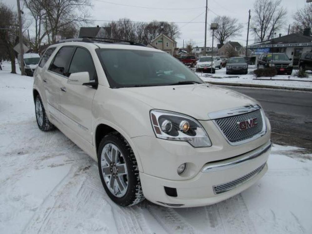 2012 White Diamond Tricoat GMC Acadia Denali AWD (1GKKVTED8CJ) with an 3.6 6 Cylinder Fuel Injected engine, 6-Speed Shiftable Automatic transmission, located at 5505 N. Summit St., Toledo, OH, 43611, (419) 729-2688, 41.654953, -83.530014 - Photo #20