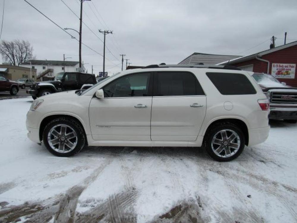 2012 White Diamond Tricoat GMC Acadia Denali AWD (1GKKVTED8CJ) with an 3.6 6 Cylinder Fuel Injected engine, 6-Speed Shiftable Automatic transmission, located at 5505 N. Summit St., Toledo, OH, 43611, (419) 729-2688, 41.654953, -83.530014 - Photo #23