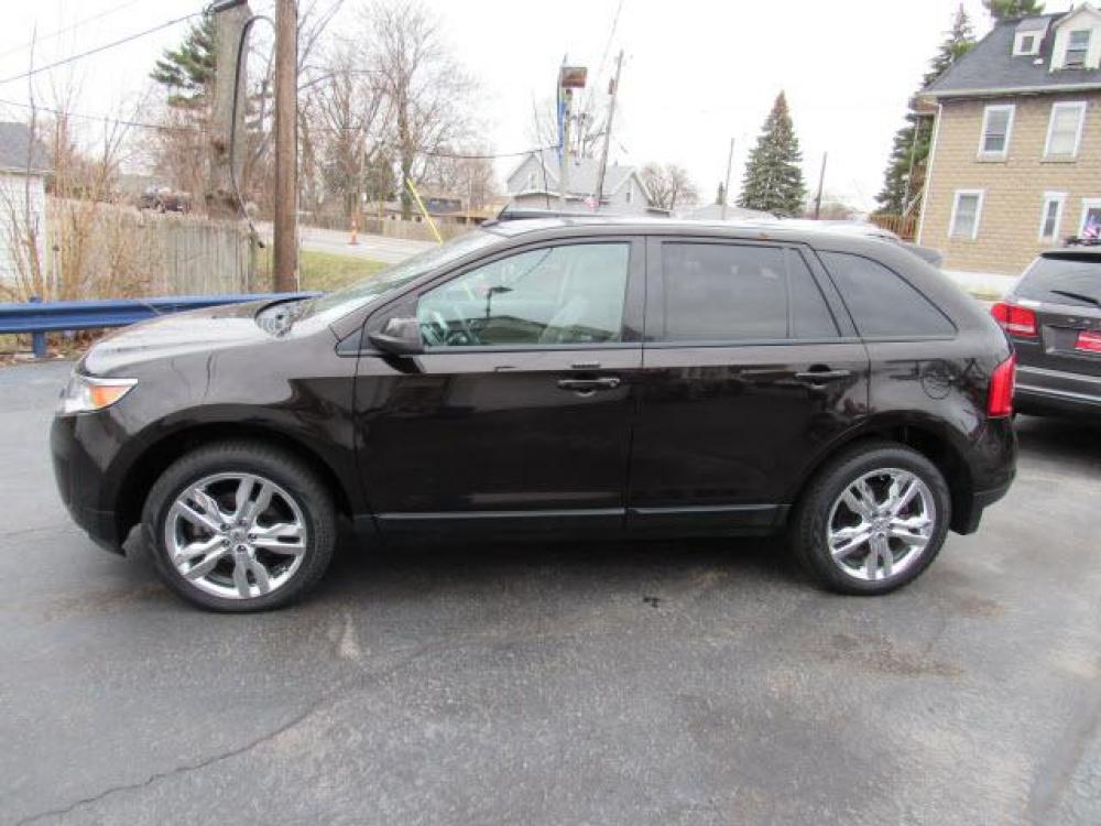 2013 Kodiak Brown Metallic Ford Edge SEL AWD (2FMDK4JC3DB) with an 3.5 6 Cylinder Sequential Multiport Fuel Injection engine, 6-Speed Shiftable Automatic transmission, located at 5505 N. Summit St., Toledo, OH, 43611, (419) 729-2688, 41.654953, -83.530014 - Photo #20