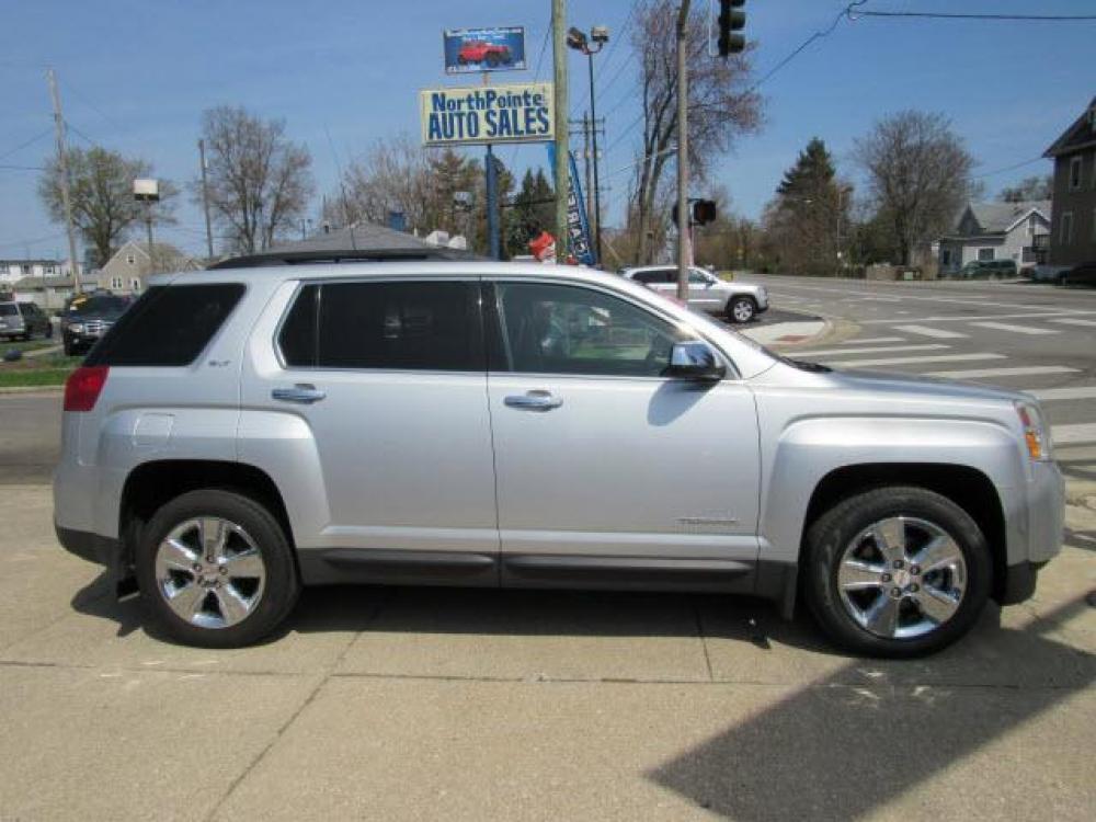 2015 Quicksilver Metallic GMC Terrain SLT-1 (2GKALSEK0F6) with an 2.4 4 Cylinder Direct Injection engine, 6-Speed Shiftable Automatic transmission, located at 5505 N. Summit St., Toledo, OH, 43611, (419) 729-2688, 41.654953, -83.530014 - Photo #0