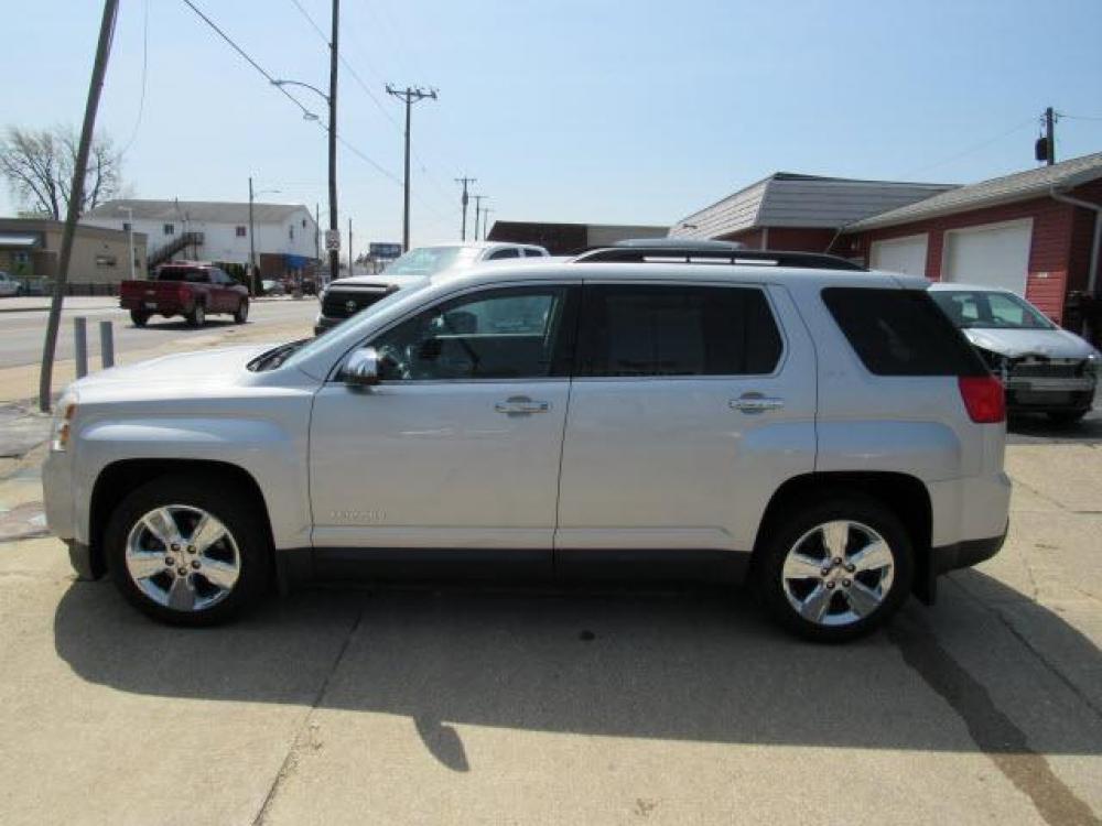 2015 Quicksilver Metallic GMC Terrain SLT-1 (2GKALSEK0F6) with an 2.4 4 Cylinder Direct Injection engine, 6-Speed Shiftable Automatic transmission, located at 5505 N. Summit St., Toledo, OH, 43611, (419) 729-2688, 41.654953, -83.530014 - Photo #22