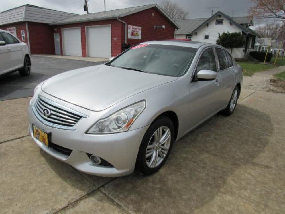 2011 Liquid Platinum INFINITI G25 Sedan X AWD (JN1DV6AR1BM) with an 2.5 6 Cylinder Sequential Multiport Fuel Injection engine, 7-Speed Shiftable Automatic transmission, located at 5505 N. Summit St., Toledo, OH, 43611, (419) 729-2688, 41.654953, -83.530014 - Photo #22