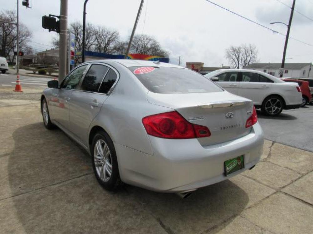 2011 Liquid Platinum INFINITI G25 Sedan X AWD (JN1DV6AR1BM) with an 2.5 6 Cylinder Sequential Multiport Fuel Injection engine, 7-Speed Shiftable Automatic transmission, located at 5505 N. Summit St., Toledo, OH, 43611, (419) 729-2688, 41.654953, -83.530014 - Photo #24