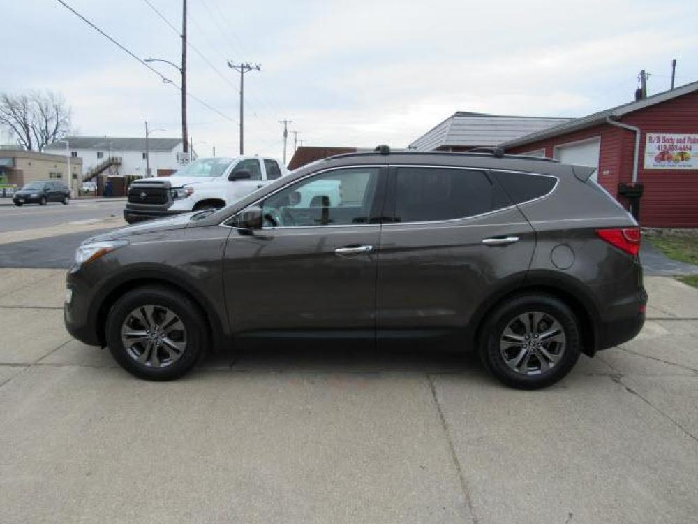 2014 Cabo Bronze Hyundai Santa Fe Sport 2.4l AWD (5XYZUDLB3EG) with an 2.4 4 Cylinder Direct Injection engine, 6-Speed Shiftable Automatic transmission, located at 5505 N. Summit St., Toledo, OH, 43611, (419) 729-2688, 41.654953, -83.530014 - Photo #20