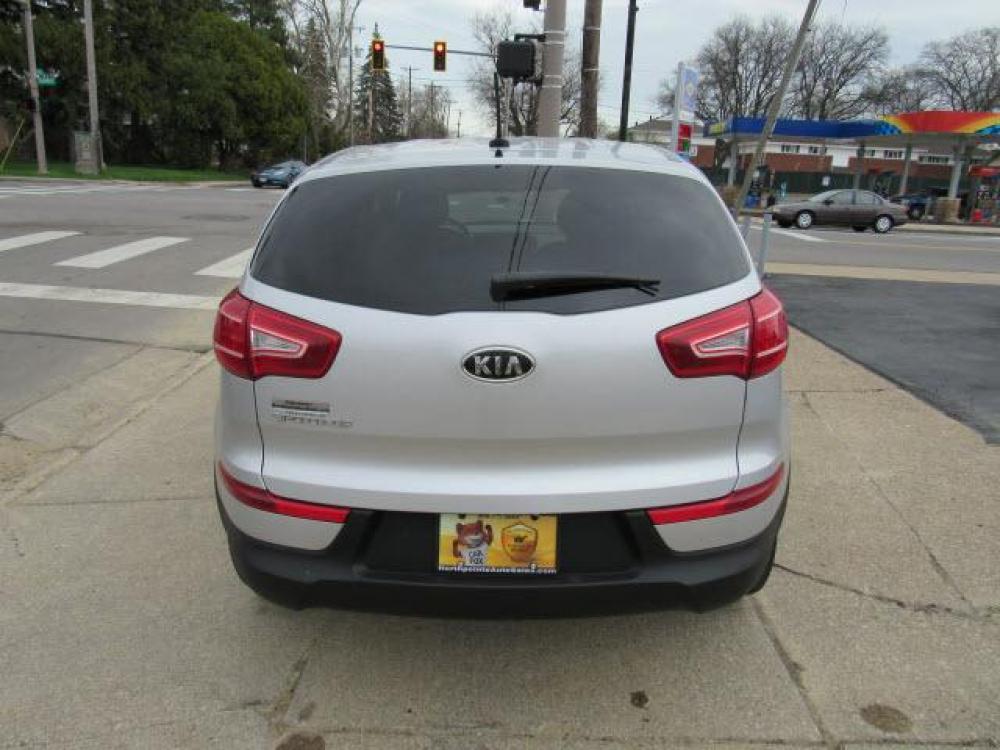 2011 Bright Silver Kia Sportage Base (KNDPB3A29B7) with an 2.4 4 Cylinder Sequential Multiport Fuel Injection engine, Automatic transmission, located at 5505 N. Summit St., Toledo, OH, 43611, (419) 729-2688, 41.654953, -83.530014 - Photo #19