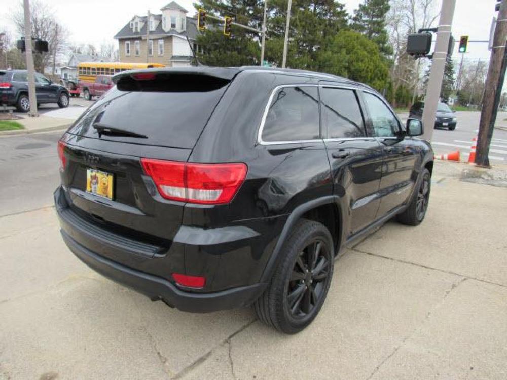 2012 Brilliant Black Crystal Pearl Coat Jeep Grand Cherokee Laredo 4X4 (1C4RJFAG9CC) with an 3.6 6 Cylinder Sequential Multiport Fuel Injection engine, 5-Speed Automatic transmission, located at 5505 N. Summit St., Toledo, OH, 43611, (419) 729-2688, 41.654953, -83.530014 - Photo #25