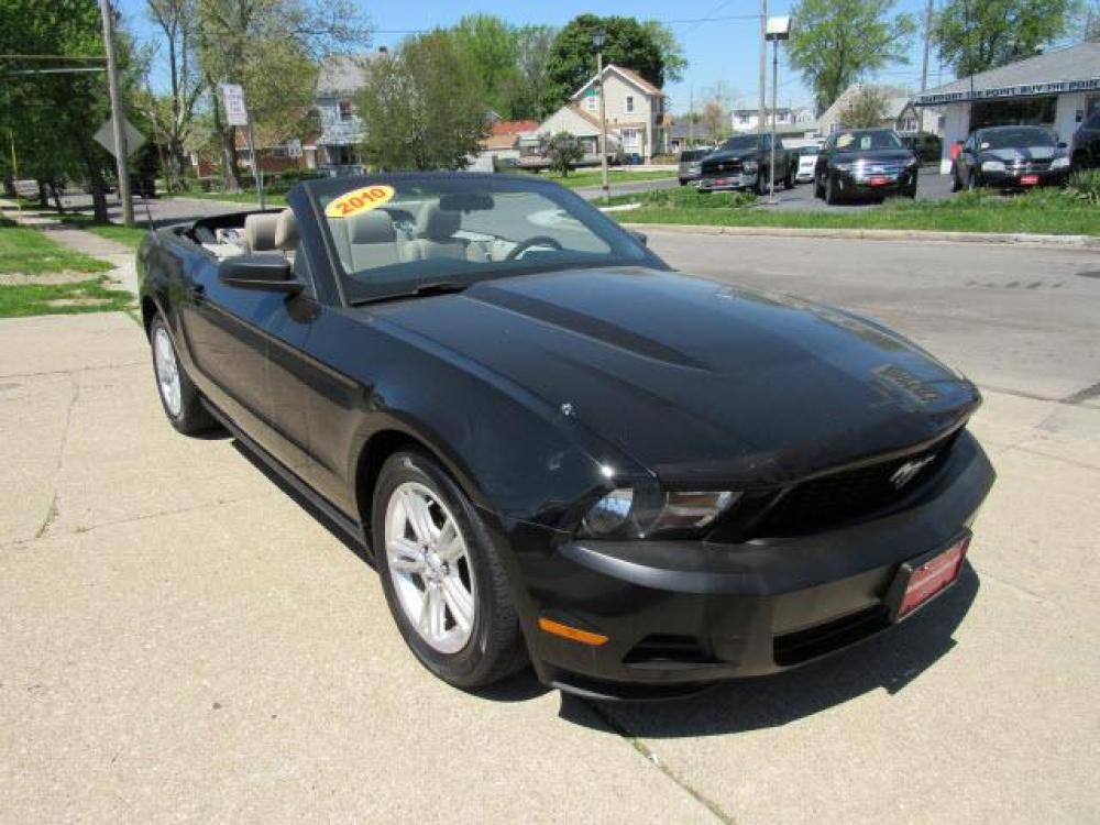 2010 Black Clearcoat Ford Mustang V6 (1ZVBP8EN2A5) with an 4.0 6 Cylinder Fuel Injected engine, 5-Speed Automatic transmission, located at 5505 N. Summit St., Toledo, OH, 43611, (419) 729-2688, 41.654953, -83.530014 - Photo #14