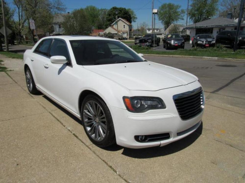 2012 Bright White Clear Coat Chrysler 300 S V6 (2C3CCABG8CH) with an 3.6 6 Cylinder Sequential Multiport Fuel Injection engine, 8-Speed Shiftable Automatic transmission, located at 5505 N. Summit St., Toledo, OH, 43611, (419) 729-2688, 41.654953, -83.530014 - Photo #20
