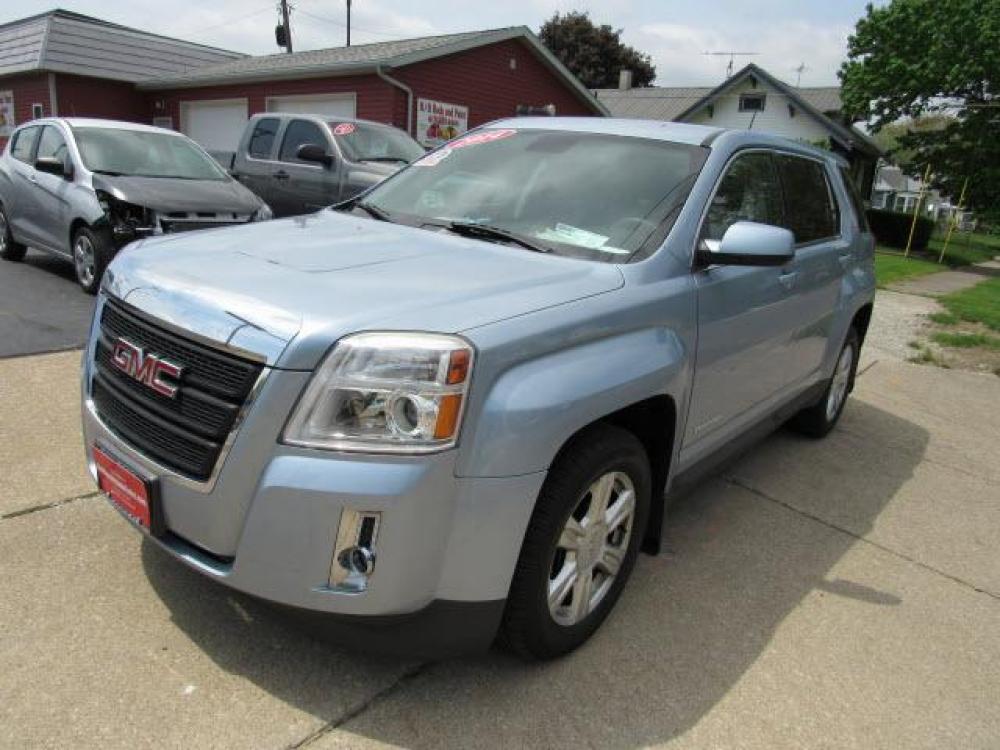 2014 Atlantis Blue Metallic GMC Terrain SLE-1 (2GKFLVEK7E6) with an 2.4 4 Cylinder Direct Injection engine, 6-Speed Shiftable Automatic transmission, located at 5505 N. Summit St., Toledo, OH, 43611, (419) 729-2688, 41.654953, -83.530014 - Photo #16