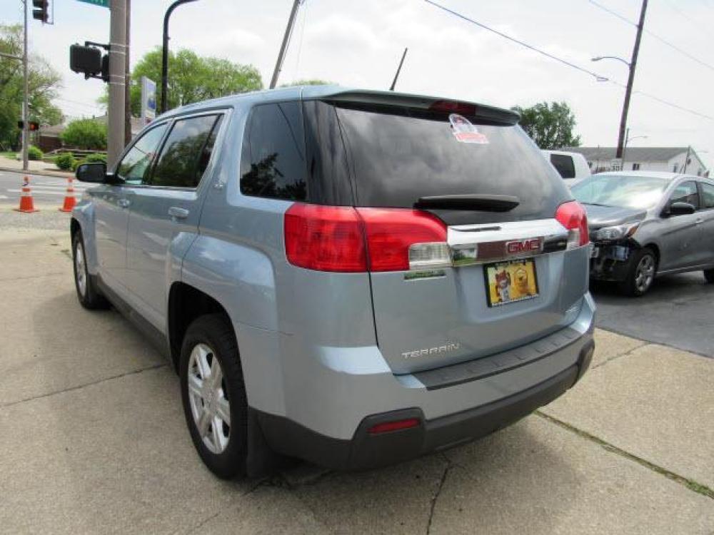 2014 Atlantis Blue Metallic GMC Terrain SLE-1 (2GKFLVEK7E6) with an 2.4 4 Cylinder Direct Injection engine, 6-Speed Shiftable Automatic transmission, located at 5505 N. Summit St., Toledo, OH, 43611, (419) 729-2688, 41.654953, -83.530014 - Photo #18