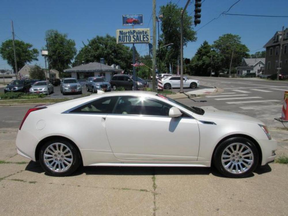 2011 White Diamond Tricoat Cadillac CTS 3.6L Performance (1G6DJ1ED4B0) with an 3.6 6 Cylinder Direct Injection engine, 6-Speed Shiftable Automatic transmission, located at 5505 N. Summit St., Toledo, OH, 43611, (419) 729-2688, 41.654953, -83.530014 - Photo #0