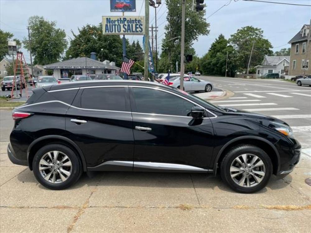 2015 Magnetic Black Nissan Murano SL AWD (5N1AZ2MH5FN) with an 3.5 6 Cylinder Sequential Multiport Fuel Injection engine, CVT transmission, located at 5505 N. Summit St., Toledo, OH, 43611, (419) 729-2688, 41.654953, -83.530014 - Photo #0