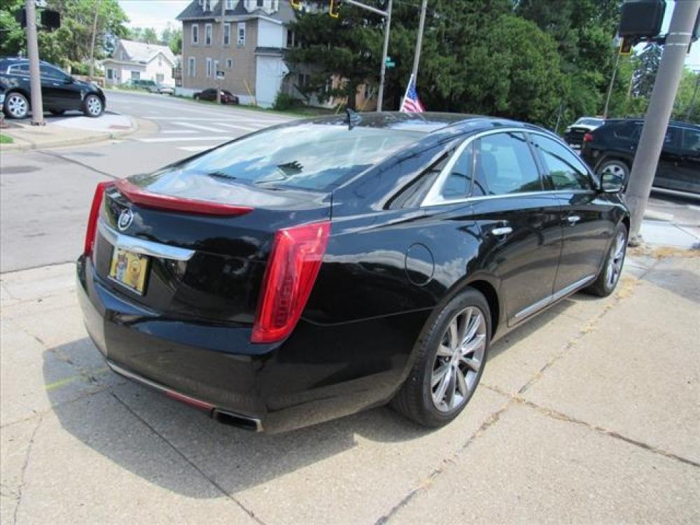 2013 Black Diamond Tricoat Cadillac XTS Luxury Collection (2G61P5S30D9) with an 3.6 6 Cylinder Direct Injection engine, 6-Speed Shiftable Automatic transmission, located at 5505 N. Summit St., Toledo, OH, 43611, (419) 729-2688, 41.654953, -83.530014 - Photo #25