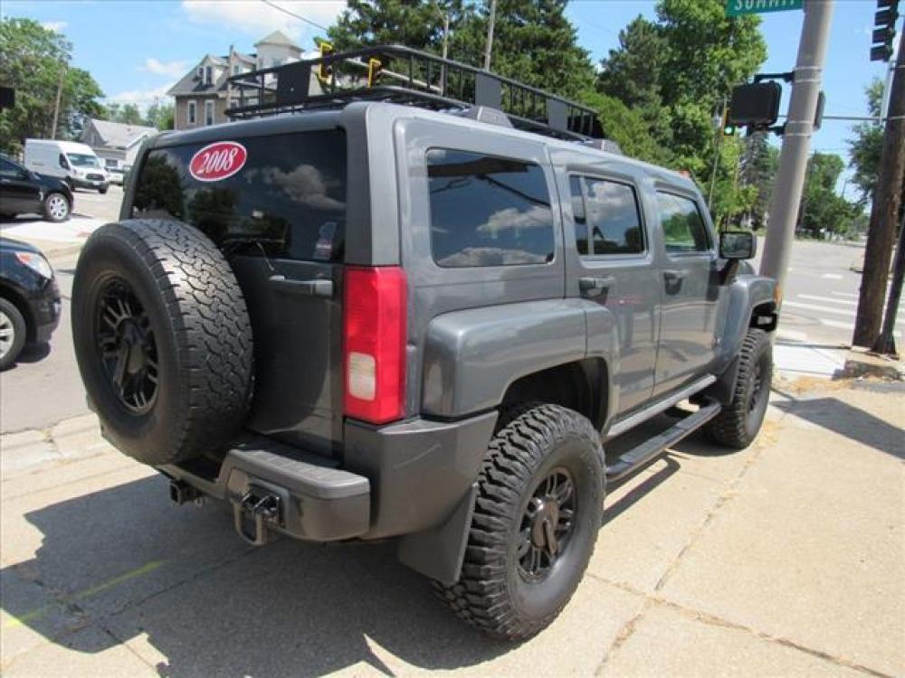2008 Boulder Gray Metallic HUMMER H3 4X4 (5GTEN43E588) with an 3.7 5 Cylinder Sequential Multiport Fuel Injection engine, 4-Speed Automatic transmission, located at 5505 N. Summit St., Toledo, OH, 43611, (419) 729-2688, 41.654953, -83.530014 - Photo #24