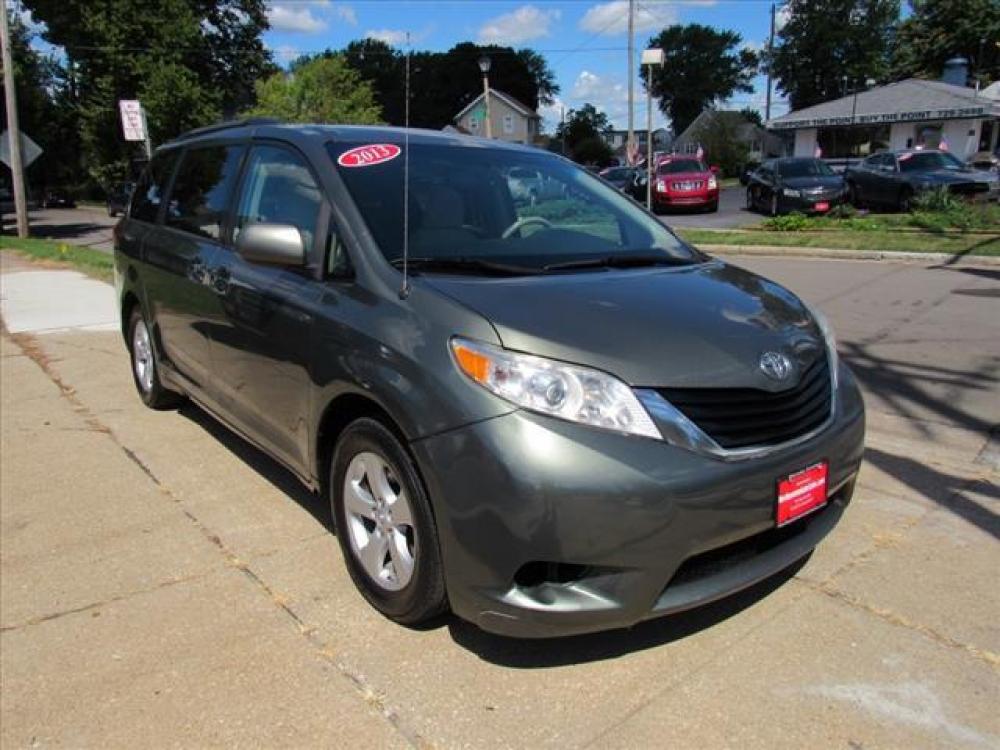 2013 Cypress Pearl Toyota Sienna LE 8-Passenger (5TDKK3DC3DS) with an 3.5 6 Cylinder Sequential Multiport Fuel Injection engine, 6-Speed Shiftable Automatic transmission, located at 5505 N. Summit St., Toledo, OH, 43611, (419) 729-2688, 41.654953, -83.530014 - Photo #17