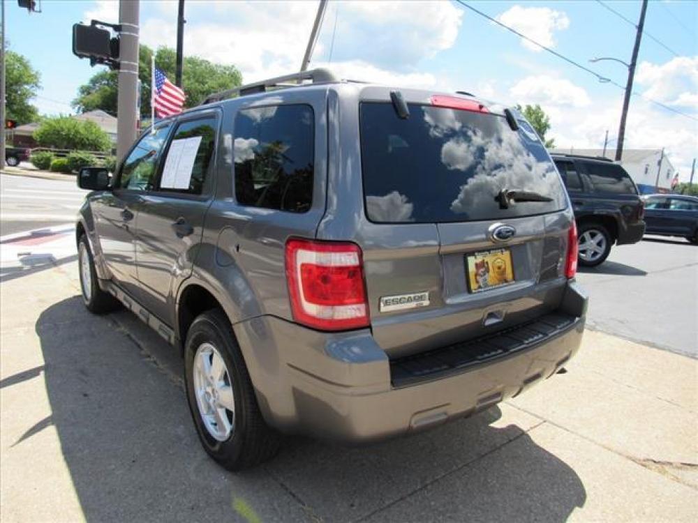 2010 Sterling Grey Metallic Ford Escape XLT (1FMCU9D70AK) with an 2.5 4 Cylinder Sequential Multiport Fuel Injection engine, 6-Speed Automatic transmission, located at 5505 N. Summit St., Toledo, OH, 43611, (419) 729-2688, 41.654953, -83.530014 - Photo #23