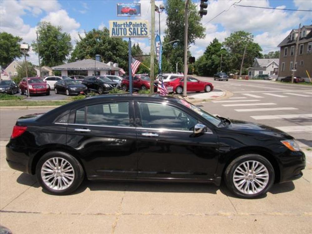 2012 Black Clear Coat Chrysler 200 Limited (1C3CCBCB3CN) with an 2.4 4 Cylinder Sequential Multiport Fuel Injection engine, 6-Speed Shiftable Automatic transmission, located at 5505 N. Summit St., Toledo, OH, 43611, (419) 729-2688, 41.654953, -83.530014 - Photo #0
