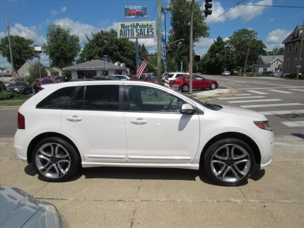 2013 White Platinum Metallic Tri-Coat Ford Edge Sport AWD (2FMDK4AK2DB) with an 3.7 6 Cylinder Sequential Multiport Fuel Injection engine, 6-Speed Shiftable Automatic transmission, located at 5505 N. Summit St., Toledo, OH, 43611, (419) 729-2688, 41.654953, -83.530014 - Photo #0