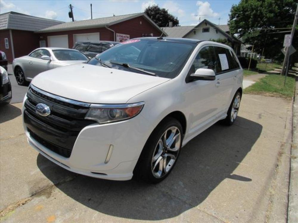 2013 White Platinum Metallic Tri-Coat Ford Edge Sport AWD (2FMDK4AK2DB) with an 3.7 6 Cylinder Sequential Multiport Fuel Injection engine, 6-Speed Shiftable Automatic transmission, located at 5505 N. Summit St., Toledo, OH, 43611, (419) 729-2688, 41.654953, -83.530014 - Photo #22