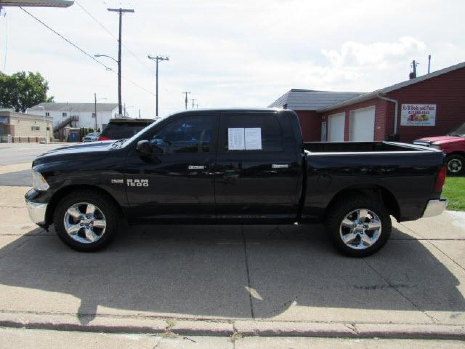 2015 Midnight Blue Pearlcoat RAM 1500 Big Horn 4X4 (1C6RR7LTXFS) with an 5.7 8 Cylinder Sequential Multiport Fuel Injection engine, 8-Speed Shiftable Automatic transmission, located at 5505 N. Summit St., Toledo, OH, 43611, (419) 729-2688, 41.654953, -83.530014 - Photo #18