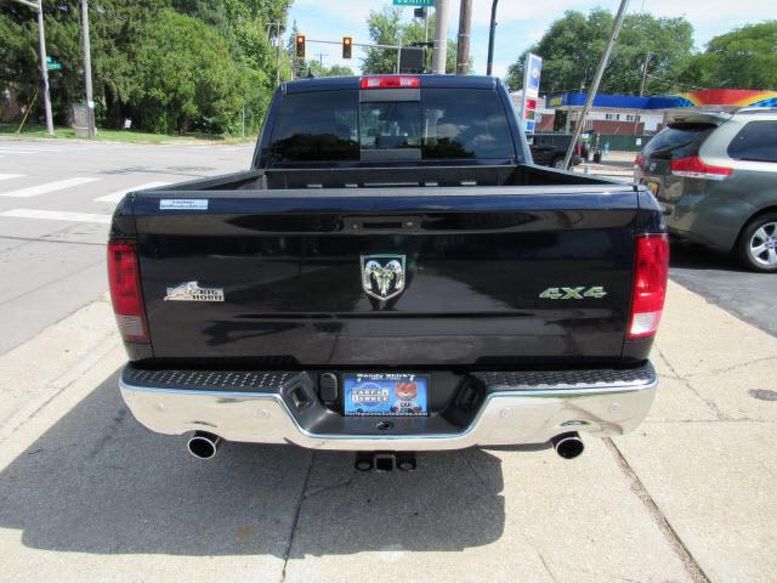2015 Midnight Blue Pearlcoat RAM 1500 Big Horn 4X4 (1C6RR7LTXFS) with an 5.7 8 Cylinder Sequential Multiport Fuel Injection engine, 8-Speed Shiftable Automatic transmission, located at 5505 N. Summit St., Toledo, OH, 43611, (419) 729-2688, 41.654953, -83.530014 - Photo #20