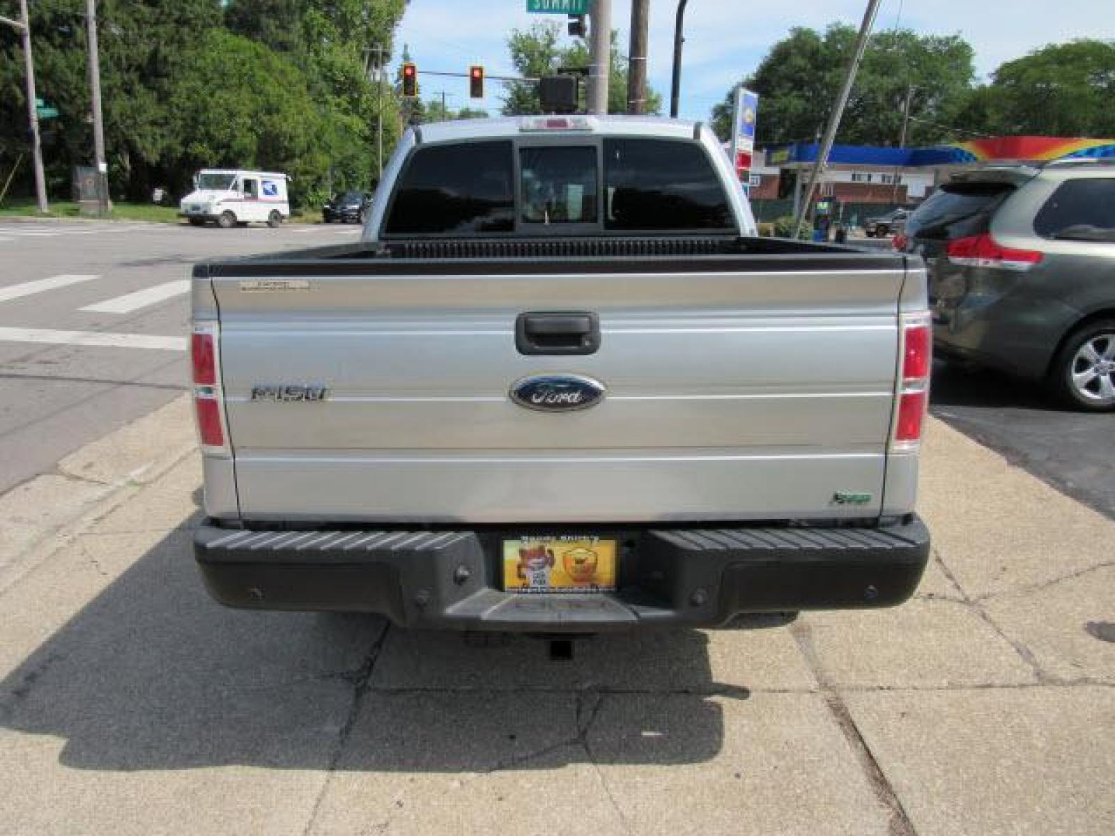 2010 Ingot Silver Ford F-150 FX4 4X4 (1FTFW1EV2AF) with an 5.4 8 Cylinder Sequential Multiport Fuel Injection engine, 6-Speed Automatic transmission, located at 5505 N. Summit St., Toledo, OH, 43611, (419) 729-2688, 41.654953, -83.530014 - Photo #20