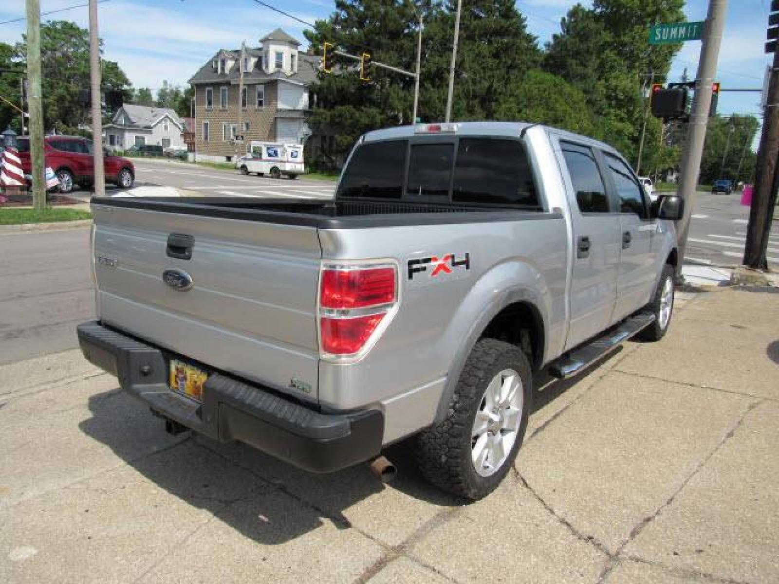2010 Ingot Silver Ford F-150 FX4 4X4 (1FTFW1EV2AF) with an 5.4 8 Cylinder Sequential Multiport Fuel Injection engine, 6-Speed Automatic transmission, located at 5505 N. Summit St., Toledo, OH, 43611, (419) 729-2688, 41.654953, -83.530014 - Photo #21