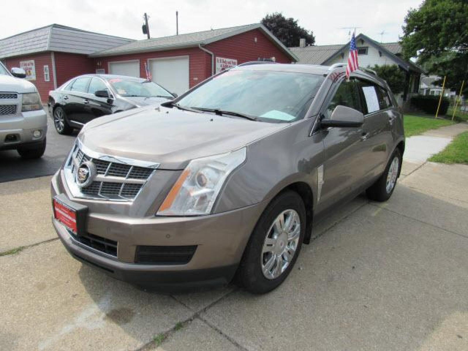 2011 Gold Mist Metallic Cadillac SRX Luxury Collectionn 4WD (3GYFNDEY9BS) with an 3.0 6 Cylinder Fuel Injected engine, 6-Speed Shiftable Automatic transmission, located at 5505 N. Summit St., Toledo, OH, 43611, (419) 729-2688, 41.654953, -83.530014 - Photo #20