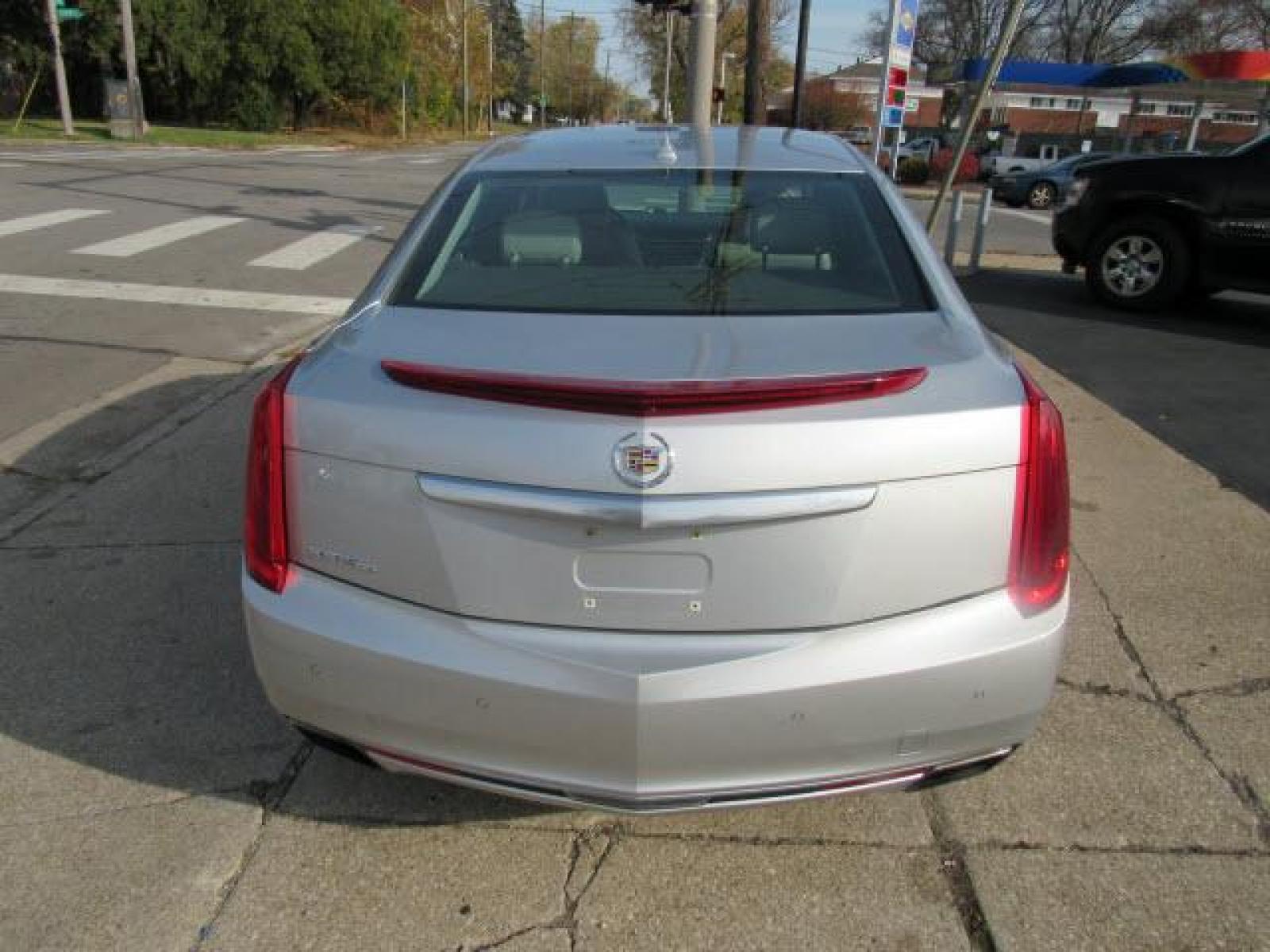 2013 Radiant Silver Metallic Cadillac XTS Luxury Collection AWD (2G61R5S30D9) with an 3.6 6 Cylinder Direct Injection engine, 6-Speed Shiftable Automatic transmission, located at 5505 N. Summit St., Toledo, OH, 43611, (419) 729-2688, 41.654953, -83.530014 - A premium 'turn by turn' navigation system is included. Pack up your clubs AND your buddy's clubs too! Plenty of cargo room for anything you want to take! Extra clean. No rips, no abuse, no cigarette burns. Bring your Digital Music collection to life. This baby is ready to RoCk! Just Plug It In! C - Photo #25