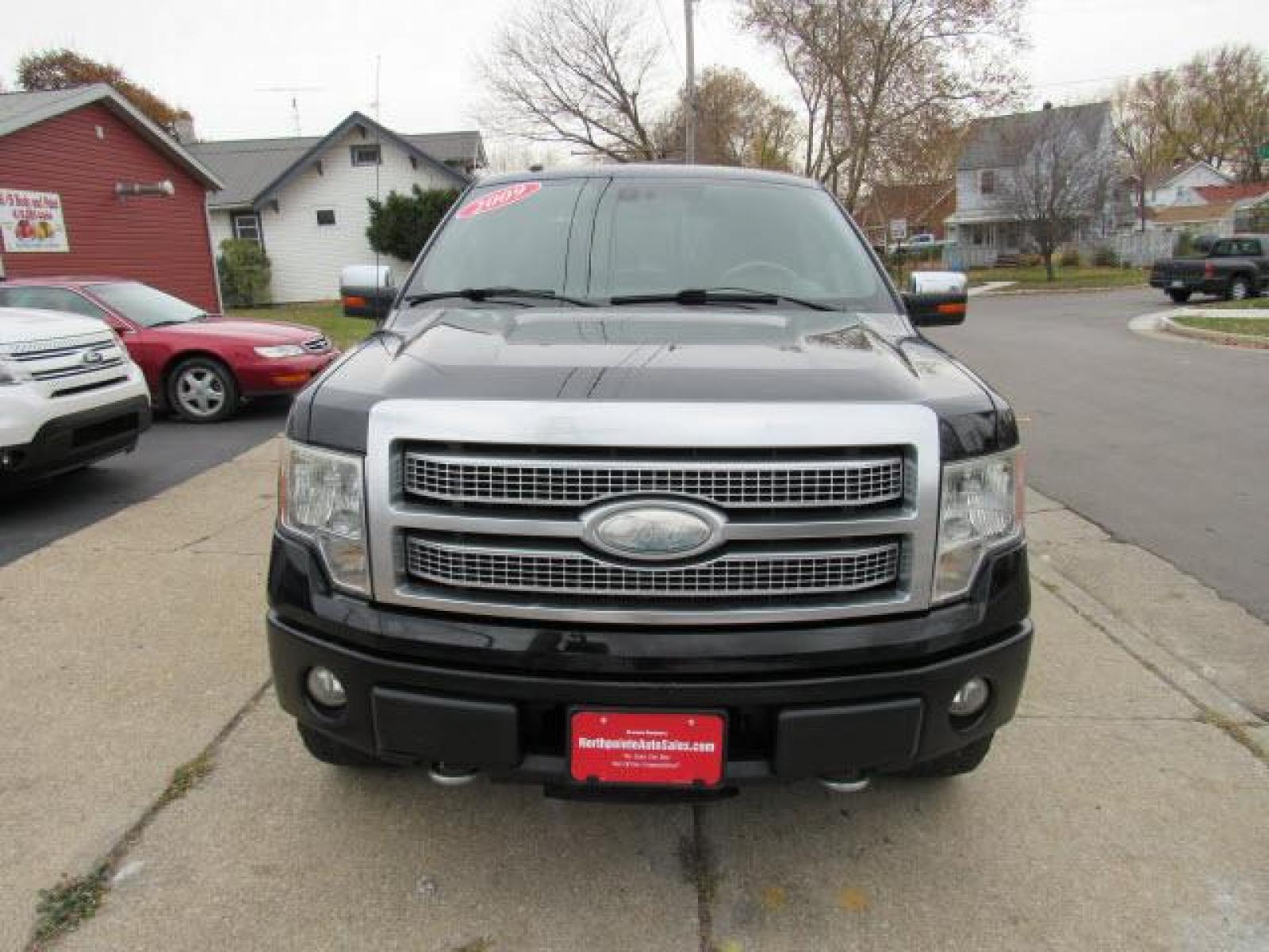 2009 Black Clearcoat Ford F-150 Platinum 4X4 (1FTPW14V19F) with an 5.4 8 Cylinder Sequential Multiport Fuel Injection engine, 6-Speed Automatic transmission, located at 5505 N. Summit St., Toledo, OH, 43611, (419) 729-2688, 41.654953, -83.530014 - Photo #22