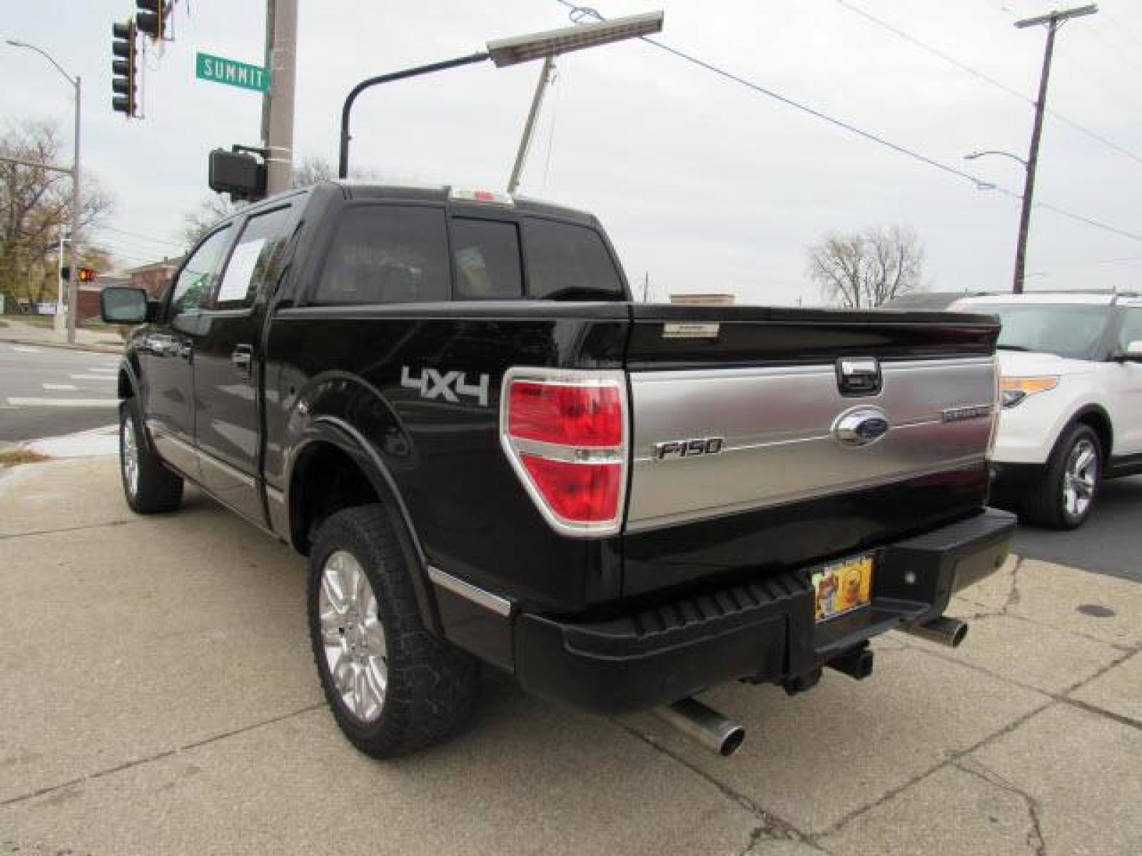 2009 Black Clearcoat Ford F-150 Platinum 4X4 (1FTPW14V19F) with an 5.4 8 Cylinder Sequential Multiport Fuel Injection engine, 6-Speed Automatic transmission, located at 5505 N. Summit St., Toledo, OH, 43611, (419) 729-2688, 41.654953, -83.530014 - Photo #25