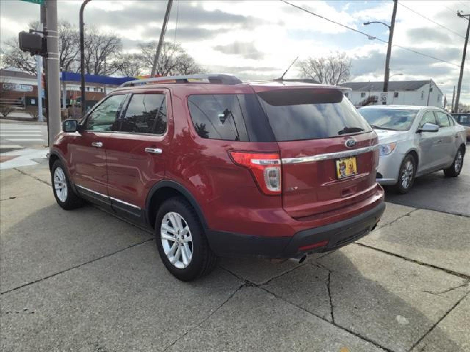 2013 Ruby Red Metallic Tinted Clear Coat Ford Explorer XLT (1FM5K7D92DG) with an 2.0L EcoBoost 2.0L Turbo I4 24 Direct Injection engine, Automatic transmission, located at 5505 N. Summit St., Toledo, OH, 43611, (419) 729-2688, 41.654953, -83.530014 - Photo #21