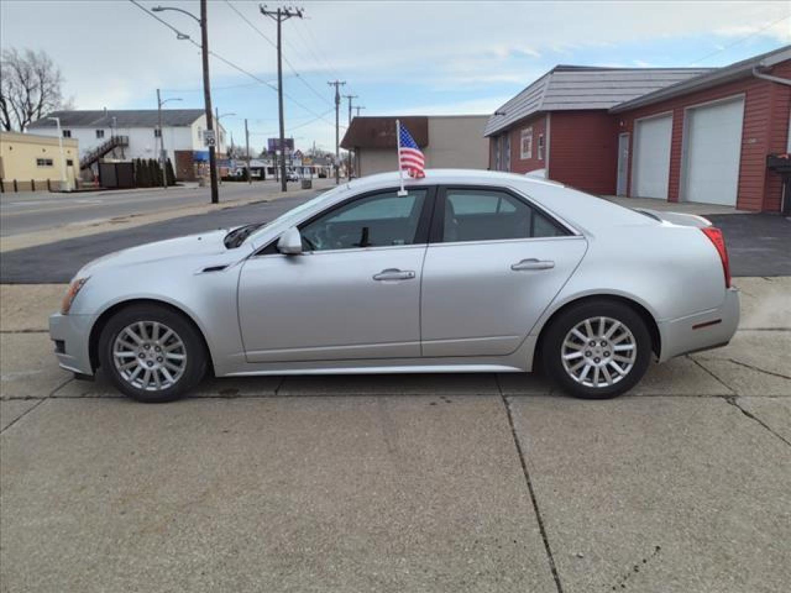 2012 Radiant Silver Metallic Cadillac CTS 3.0L (1G6DA5E50C0) with an 3.0L 3.0L V6 270hp 223ft. lbs. Fuel Injected engine, Automatic transmission, located at 5505 N. Summit St., Toledo, OH, 43611, (419) 729-2688, 41.654953, -83.530014 - Photo #18